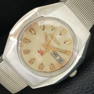 Vintage 1976 Ricoh Automatic Mens Silver Watch W/daydate & Patina accents